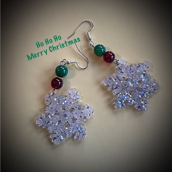 CHRISTMAS SPECIAL 🎄 Christmas Earrings, Snow Flakes, Holiday Earrings - Picture 3 of 4